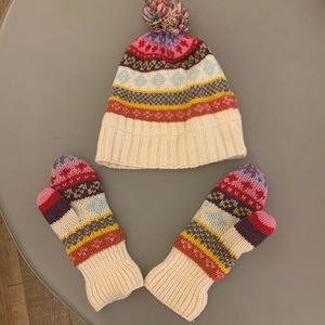 Knit hat and gloves (fleece lined!)